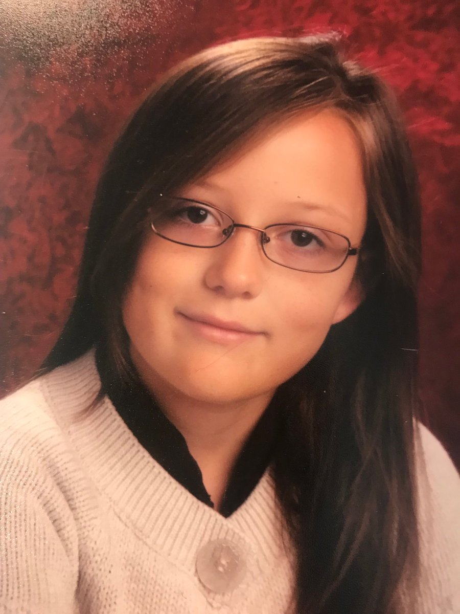 JoleneShinkle's tweet photo. Happy 19th Birthday to my girl.  You have grown into a beautiful young woman.  I am glad to have you home for the summer. ⁦@Lizabelle50⁩ https://t.co/IosKDh4hTd