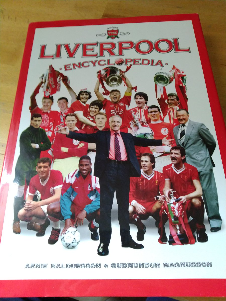 mandioca_pl's tweet photo. W domu każdego szanującego się kibica pozycja obowiązkowa:) #Liverpool #LFC #encyklopedia https://t.co/lR9tyZMBq6