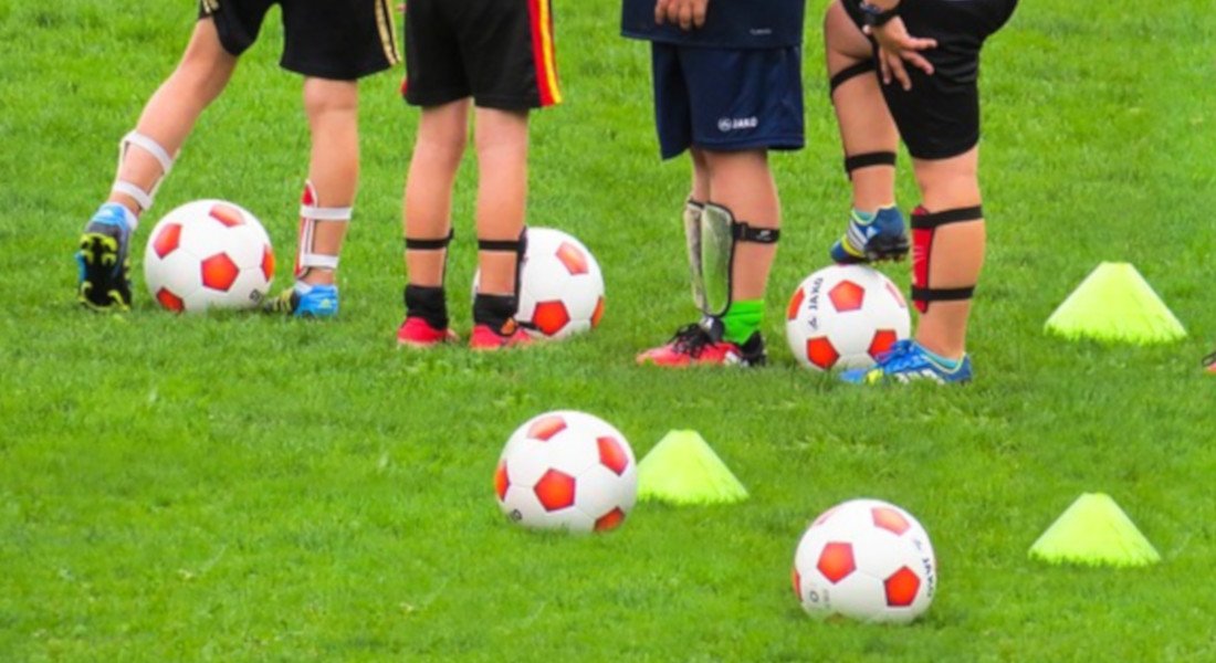 zaragoza_es's tweet photo. Ayudas económicas para niños/as y jóvenes de 8 a 17 años para facilitar la práctica deportiva fuera del horario escolar, en el ámbito de las entidades deportivas de base. 
Solicitudes hasta el 10MAY 
Infórmate > https://t.co/G8CwIUJDXr https://t.co/6c9jQVbYfS