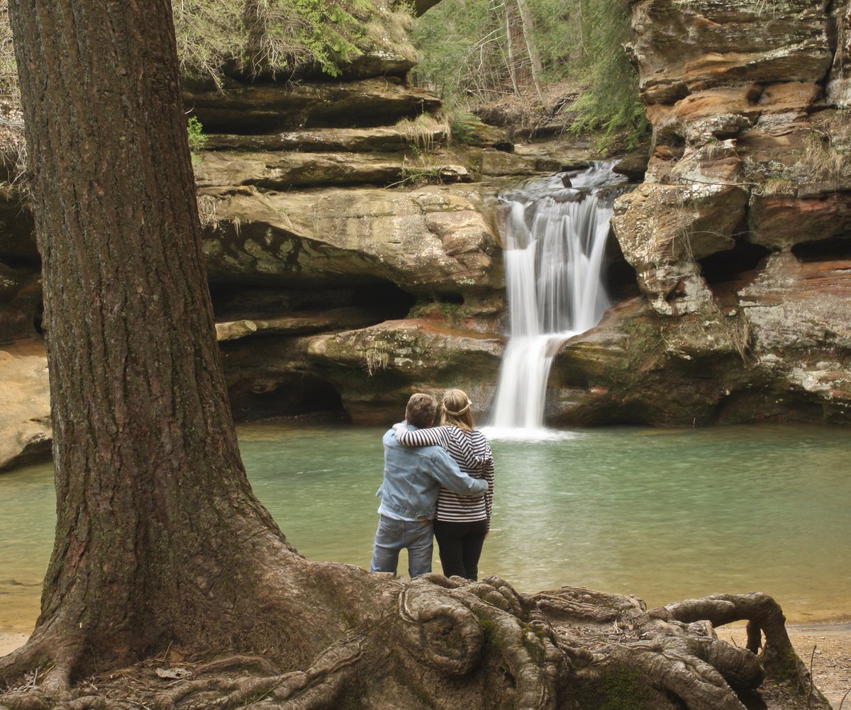 GovMikeDeWine's tweet photo. The little moments w/ the people who matter most make any trip in Ohio #WorthTheDrive. Ohio’s State Parks system is completely free - one of just a handful in the U.S. Plan your trip to #HockingHills and our other state parks with @OhioFindItHere and @OhioDNR at #OhioTourismDay! https://t.co/KrZJKlBAyF