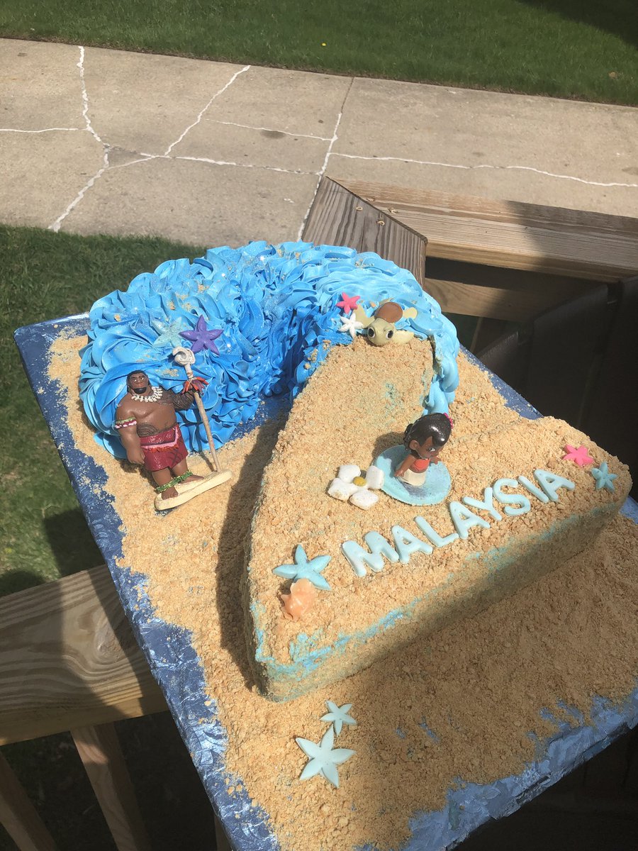 ___ADG's tweet image. Michigan cake baker who travels 🎂🤗 21 years old! Eat cake art it taste better 💕 RETWEET it could help me reach my next client! 2488426967/ cakedupllc17@gmail.com