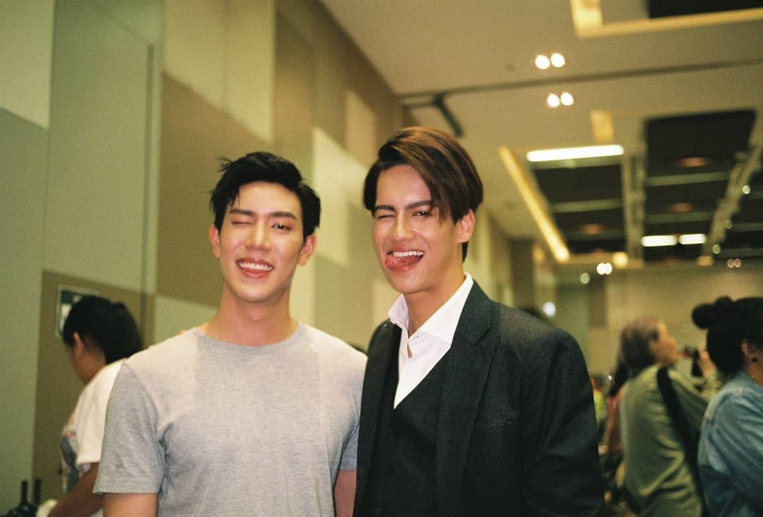 NINEBYNINE6's tweet photo. Instagram vs reality

Update IG: icepariss

#IcePariss #ไอซ์พาริส https://t.co/vOZ35U8k3x