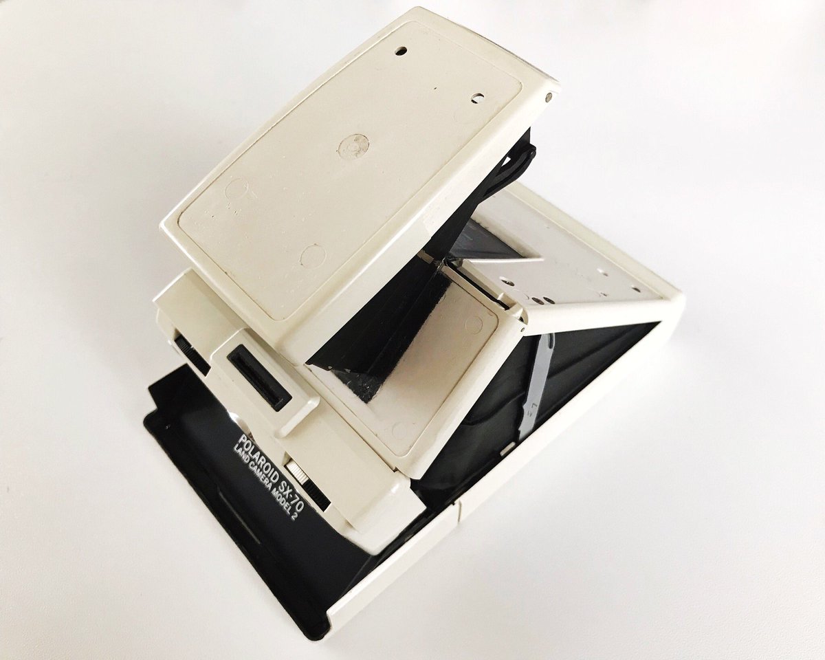 LetsExploreMag's tweet photo. All stripped and ready for a set of new clothes.
#BelieveInFilm
#NakedCamera
#SX70
cc @DrMarsRover https://t.co/inRdO0NgYx