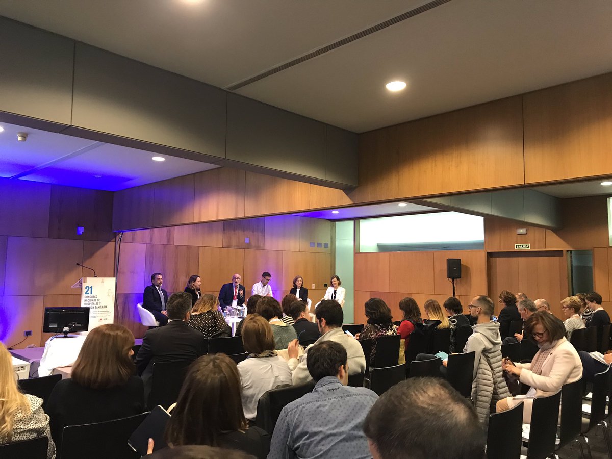 ¿Por qué medir con <a href="/ICHOM_ORG/">ICHOM</a> ? Se trata de un modelo que busca una medicina basada en el valor mediante indicadores clínicos clásicos y encuestas de calidad de cara al paciente, contando siempre con su experiencia #Hospitales2019