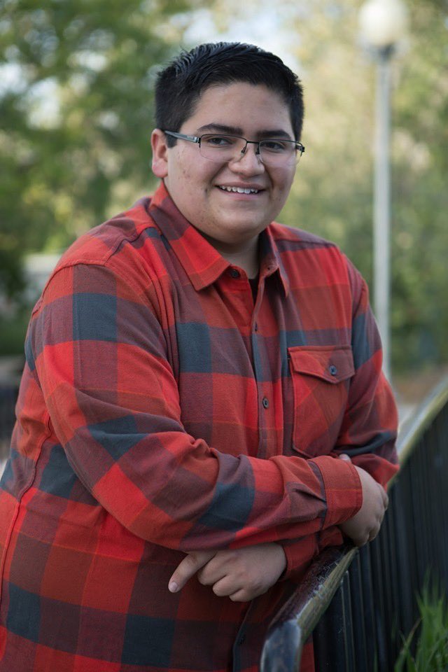 This is 18-year-old Kendrick Castillo. He was the young man killed in the #STEMshooting yesterday. We’re told he was passionate about technology, on the school’s robotics team, and set to graduate in just 3 days. Sending his family so much love during this time. 🙏🏽 @CBSDenver