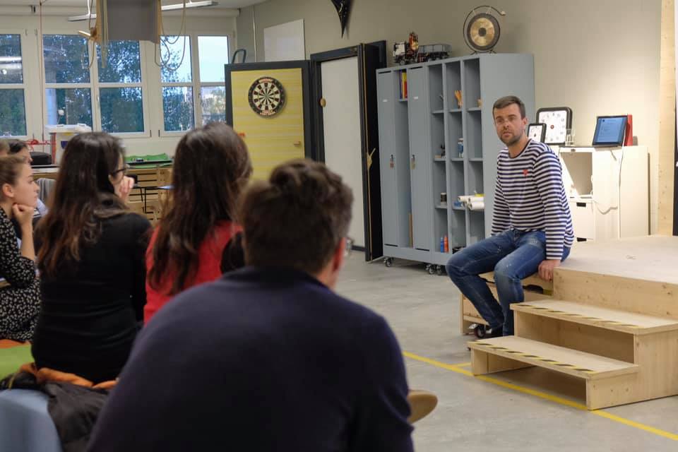 SWZurich's tweet photo. It was a pleasure to have Peter Weinberger introducing us to the basics of #communication: How to make use of tone of voice, body language and #storytelling to leave the right impression 👍 This pre-event took place at the amazing #IdeationSpace Witzig The Office Company🏡 https://t.co/Dlvz9SZYXB