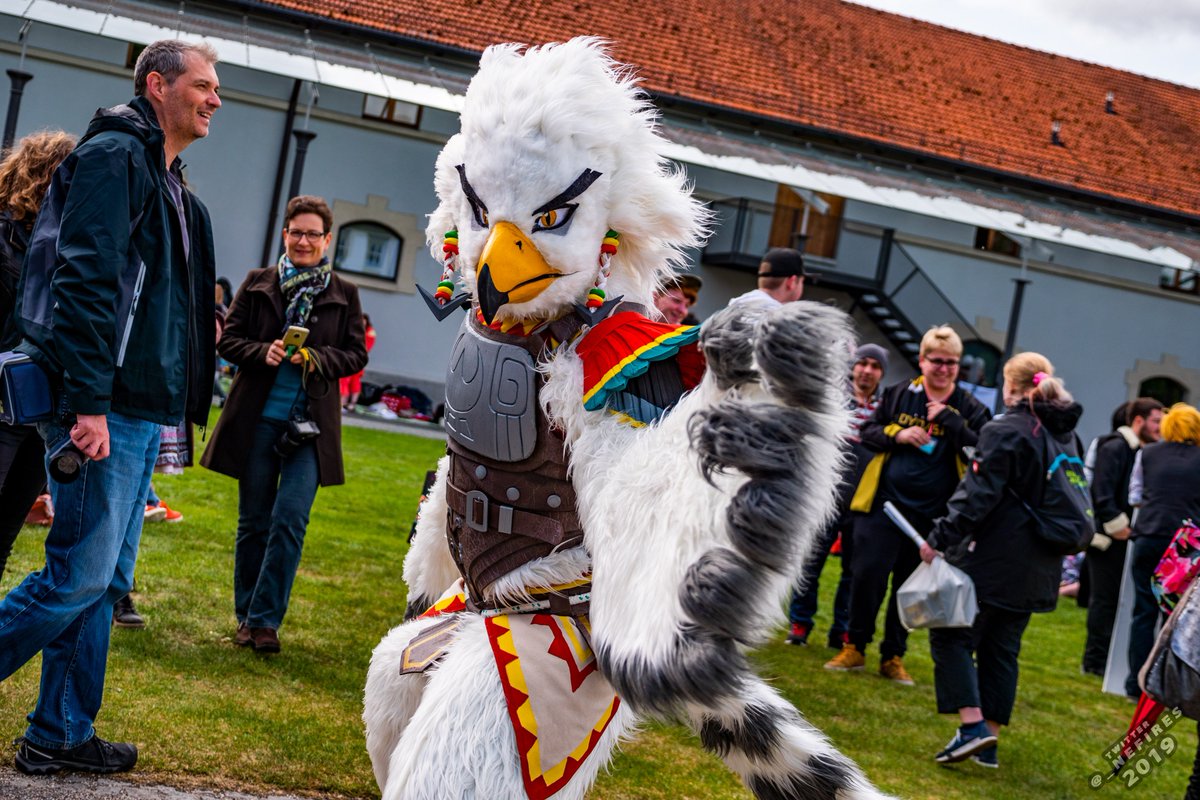 _Nefires's tweet photo. More pictures of teba for you!

Suit/Cosplay made by @skyhawkcosplay 

#animuc #animuc2019 https://t.co/qJWhkxWbnB