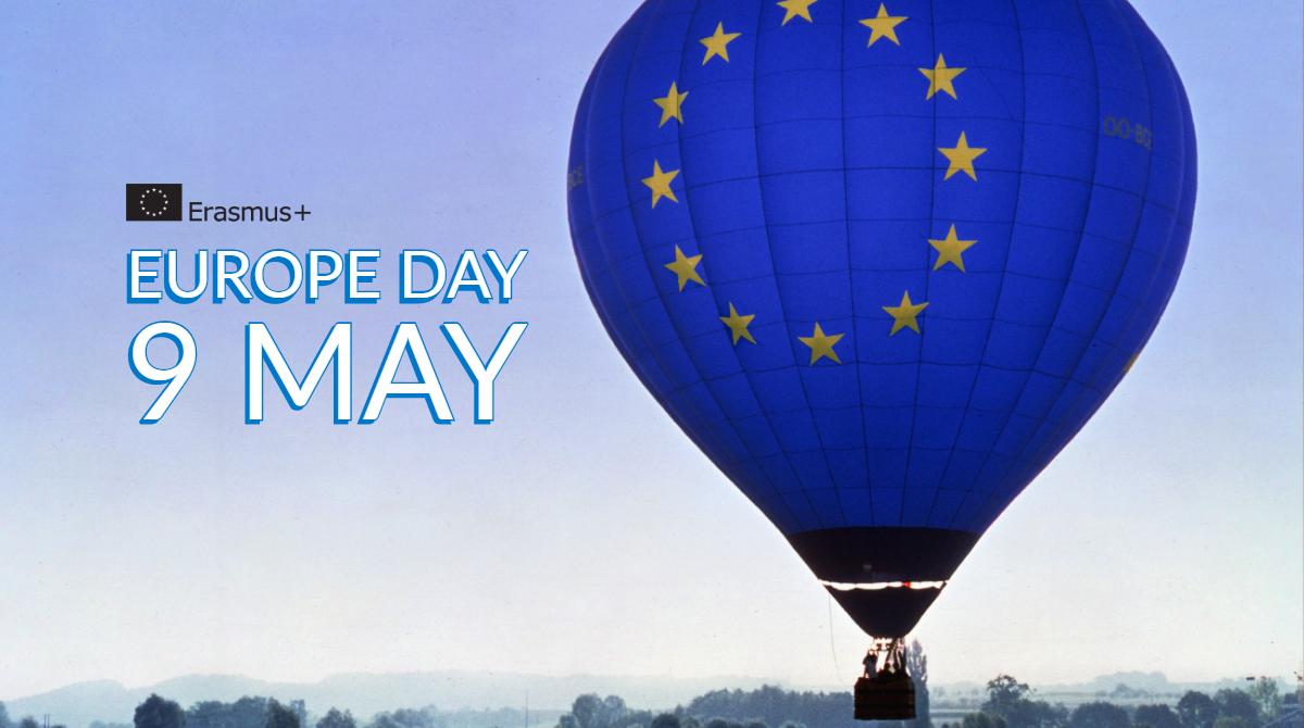EUErasmusPlus's tweet photo. #ErasmusPlus brought us together
We shared moments of laughter, joy &amp; difficulty
Enriching lives, opening minds
We became ourselves; we became European.
Happy Europe Day 🇪🇺💙 https://t.co/h9M46U5bcJ