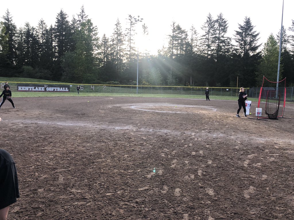 A little sunrise BP! Getting ready for League Playoffs tomorrow! #SHIFT