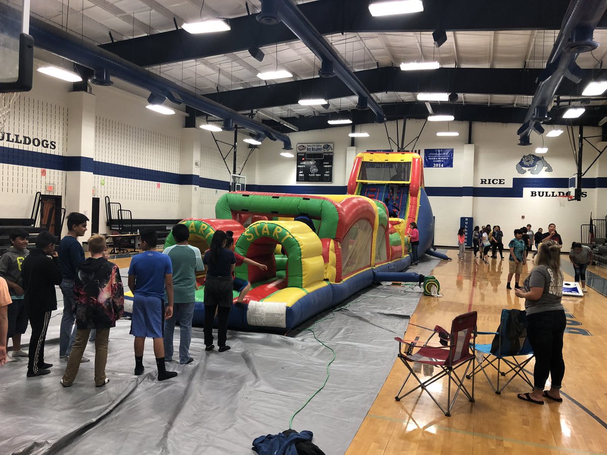 riceisdpd's tweet photo. AR party day for IMS students who met their AR reading goals! #goodjobbulldogs https://t.co/rdUpQ1k0Yj