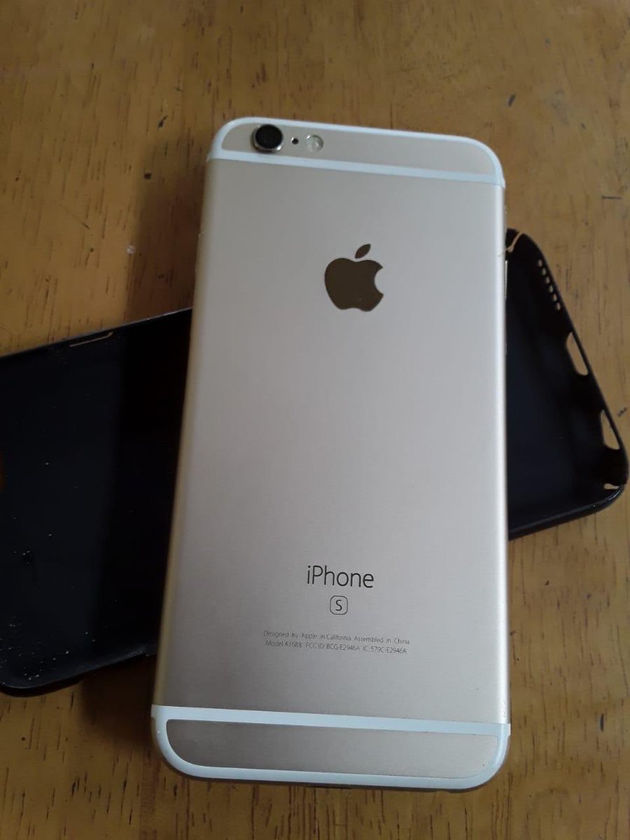 udpabusiness's tweet photo. iPhone 6s || 64Gb || móvel com pouco tempo de uso. 
Por 120.00 negociáveis! https://t.co/Pqb5Zvkf6Y