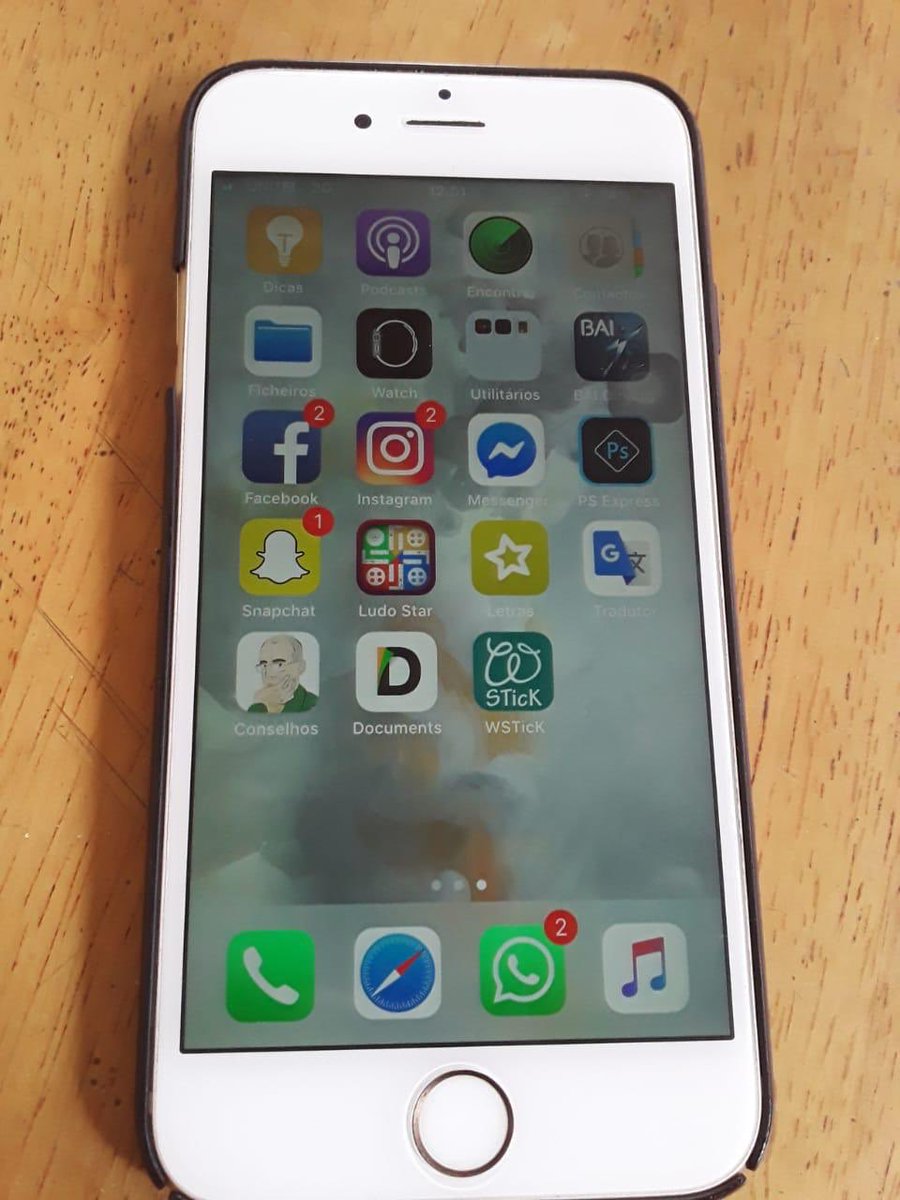 udpabusiness's tweet photo. iPhone 6s || 64Gb || móvel com pouco tempo de uso. 
Por 120.00 negociáveis! https://t.co/Pqb5Zvkf6Y