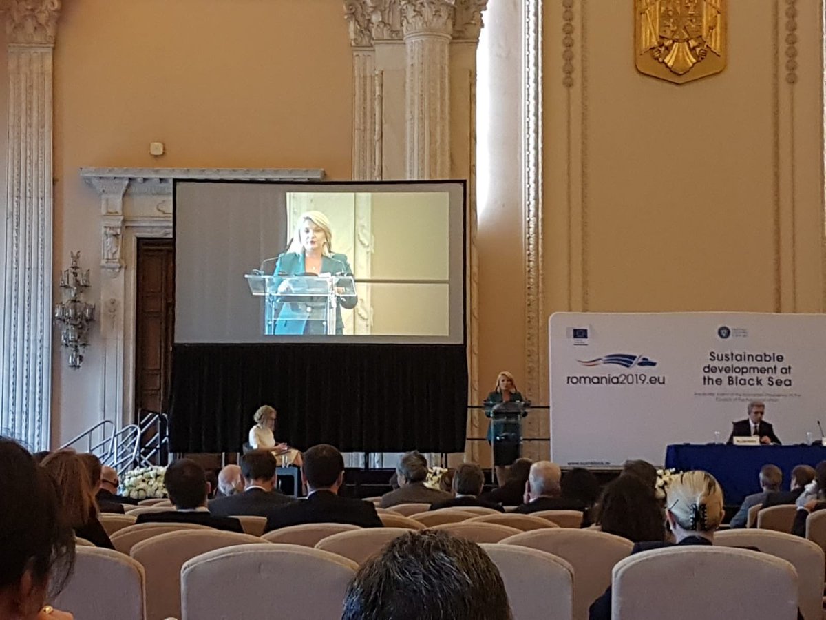 MAERomania's tweet photo. 🇷🇴 Secretary of State @mmgrigore took part 2day @ #SustBlack 4 the launch of the #BlackSeaSRIA. The Agenda 📒 will guide stakeholders from the #BlackSea in implementing R&I blue projects 4 the years 2 come ✅
#BucharestDeclaration
@ro2019eu https://t.co/nD1yJAD8CY