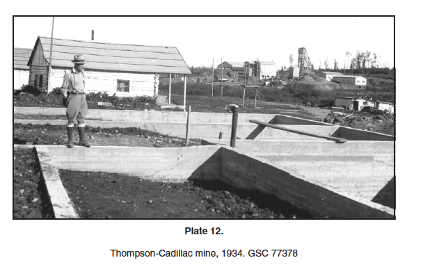 RenforthRes's tweet photo. Our #newalger project looking SE at the Thompson-Cadillac headframe, our maiden (2014) resource estimate for #GOLD from surface to a depth of only 200m is associated with the #mine. 250m south is our #discoveryvein stripping (2018) #exploration #bluesky https://t.co/DimUuYMfwz