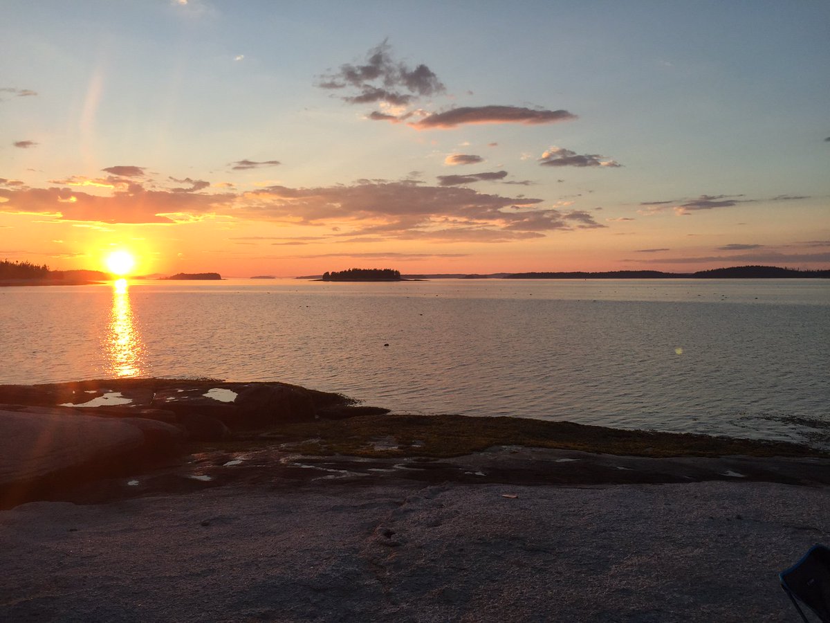 MEIslandTrail's tweet photo. This month on the Tales of the Trail blog, Registered Maine Guide and MITA Trustee takes us through her tips and tricks for overnighting on an island for kayakers.  https://t.co/oROf6nq6Rj https://t.co/GbsP5iNlyr