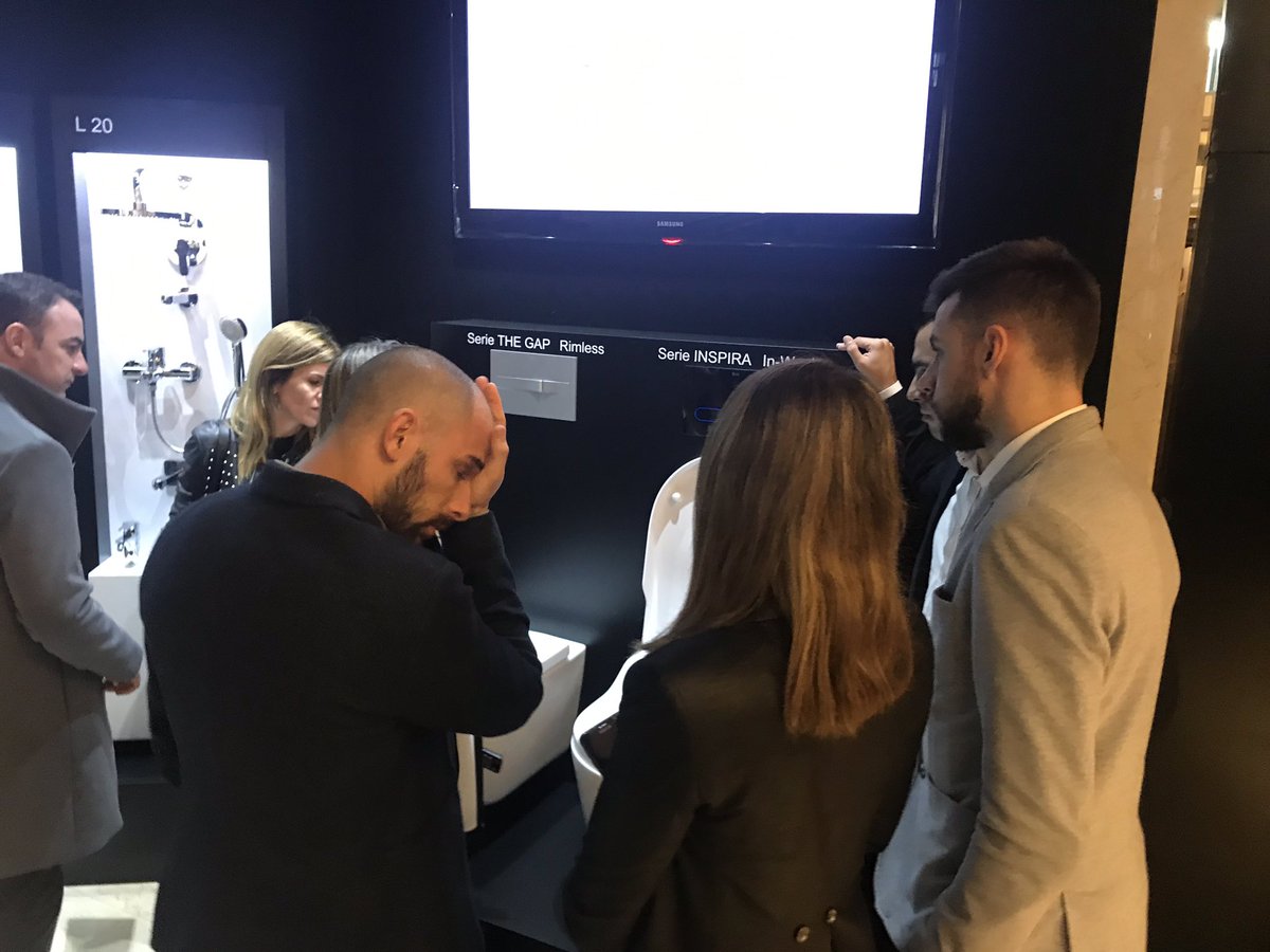 ExpoConstruirOk's tweet photo. COMENZAMOS!! #ExpoConstruir abre sus puertas y ya hay muchos visitantes retirando sus credenciales

Maxi Montenegro realiza la apertura de la Expo. https://t.co/XVyrvXCxA9