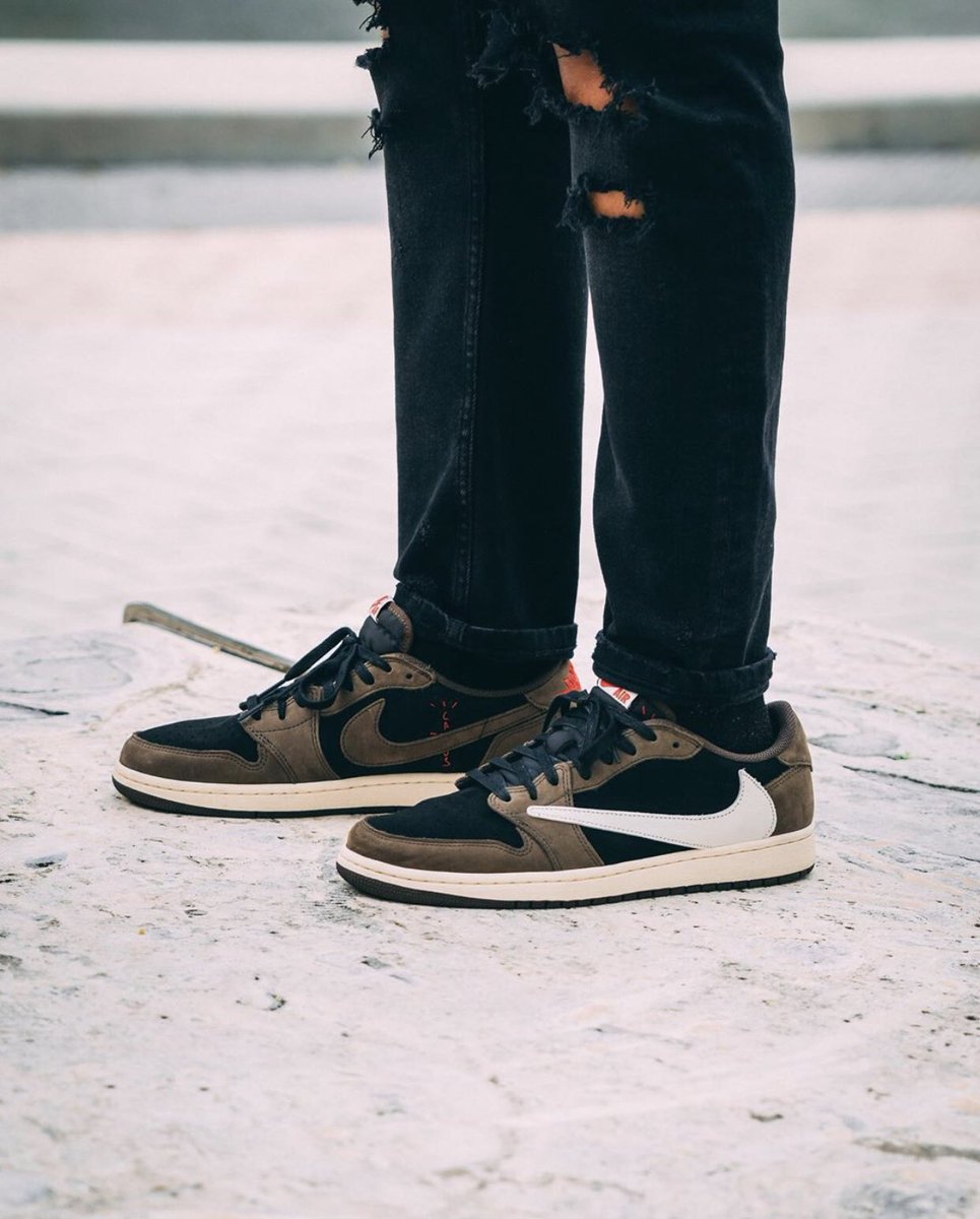 B/R Kicks on X: An on-feet look at the Air Jordan 1 Low TS.   / X