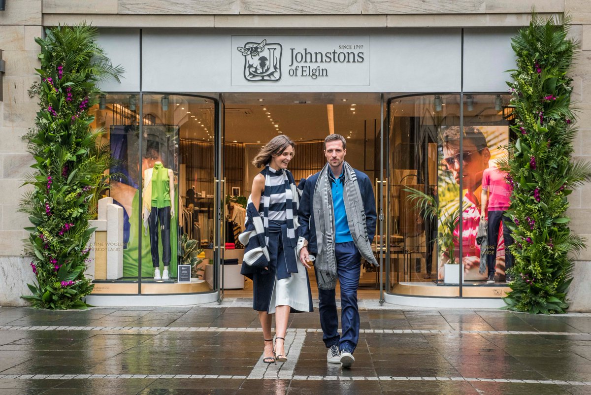 Johnstons_Elgin's tweet photo. Models graced the streets of Edinburgh for our official launch wearing our innovative and lightweight spring/summer 2019 collection.
Our new store is situated in the heart Edinburgh’s exclusive shopping quarter, Multrees Walk.
#edinburgh #multreeswalk https://t.co/xArDPzmEpu