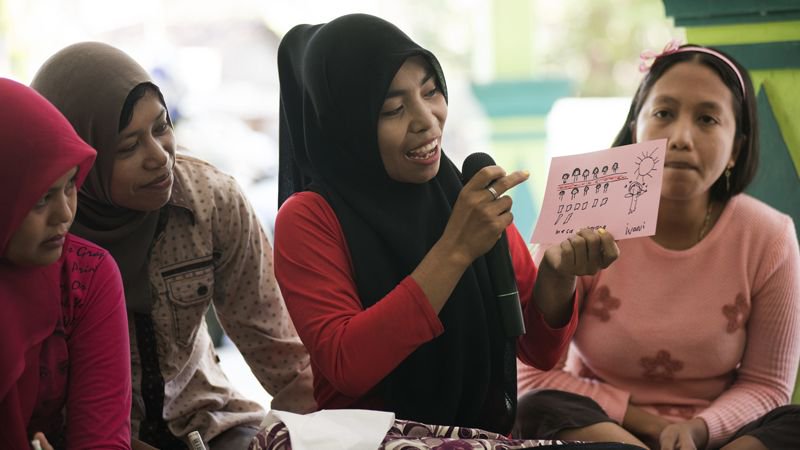 unfoundation's tweet photo. To close #genderdata gaps we need greater political will, technical capacity, and resources.

Hear @emilycpryor and @ShaidaBadiee explain why @Data2X @OpenDataWatch and @devex  are calling for #GenderDataImpact stories: https://t.co/zV3zvKaro9 https://t.co/omg4ka9hAH
