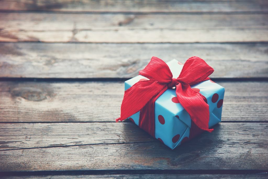 Know someone with a hot tub? Need to find them the perfect gift? 🎁 Come and have a read of our ultimate gift guide for hot tub owners, some of the ideas may surprise you ➡️ bit.ly/2PTmmmz
