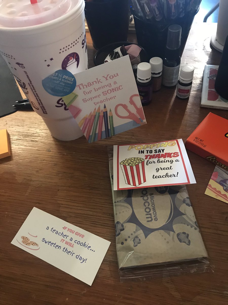 kerberry129's tweet photo. Celebrating our amazing staff this week!!! Drinks, ice cream, succulents, prizes, and more to come! #WIS #itsgoodtobeatiger #WillardThanksATeacher https://t.co/QjGrEE411n
