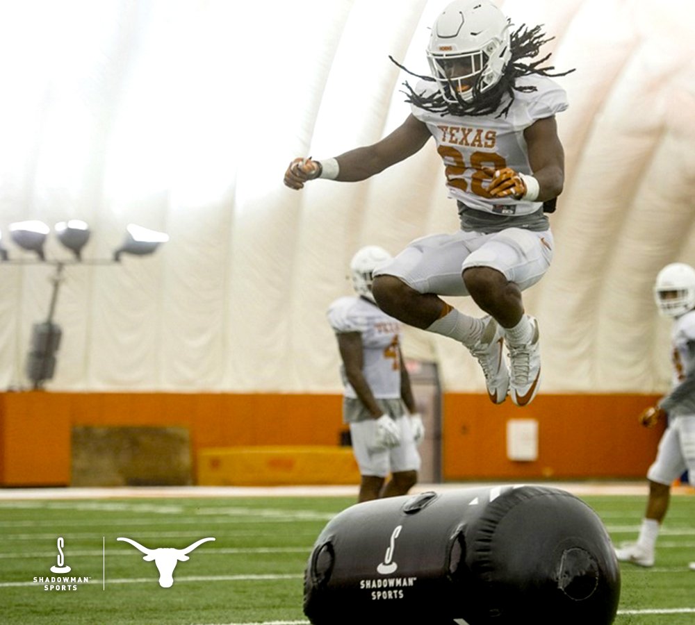 shadowmansports's tweet photo. @TexasLonghorns are busy prepping for the upcoming season by using the Shadowman Pro & ShadowBlock which allows them to practice tackling & agility reps every day without the risk of player to player contact!#HookEm #BetterEveryRep
https://t.co/RISPLOsJJ3 https://t.co/YlSUbptvGO