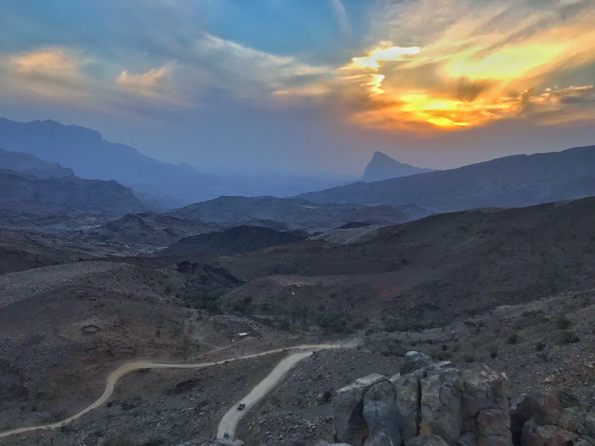 1edkz's tweet photo. @kasimf جبل شمس الساحر قمم عاليه واودية سحيقه زورو Oman Grand Canyon 🇴🇲🇴🇲 https://t.co/jSftAdLjFP