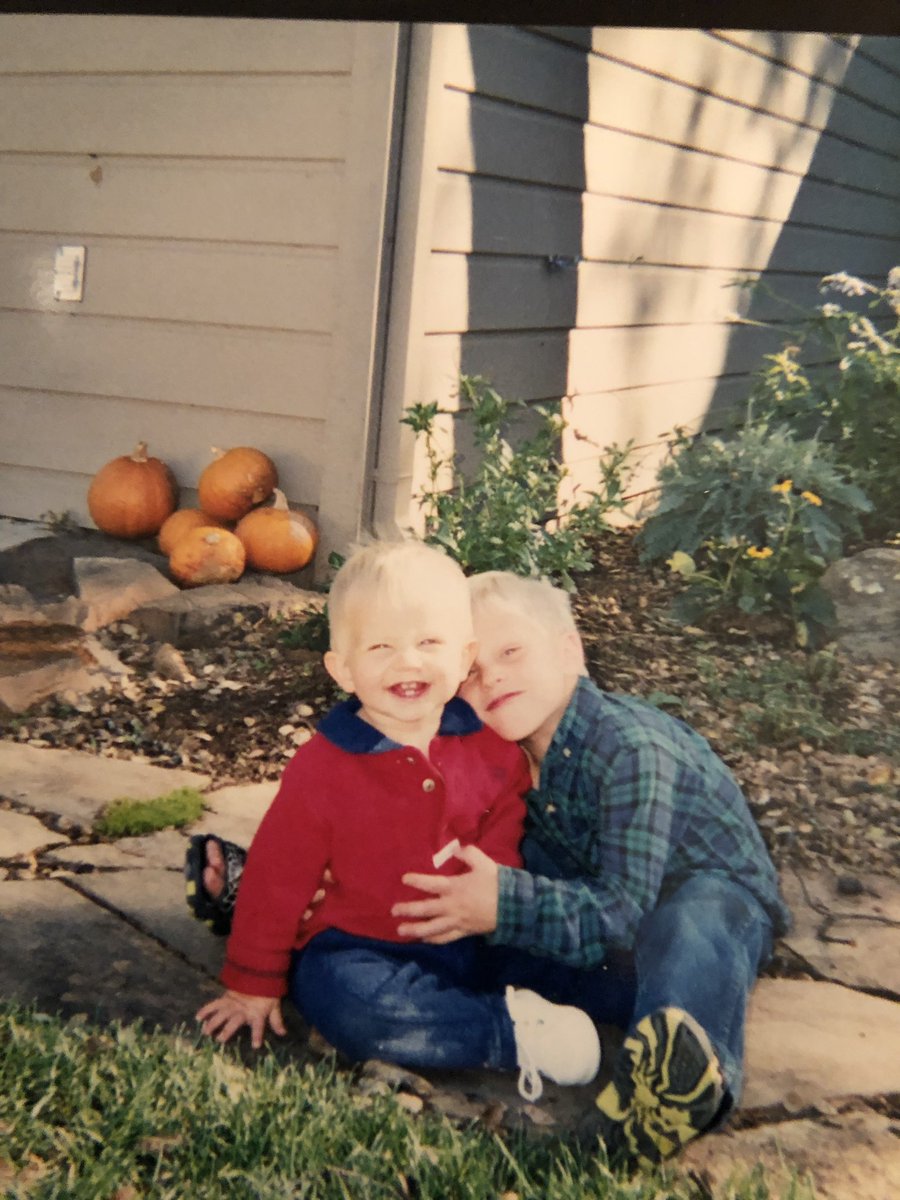 dmannens2's tweet photo. Happy birthday ole Darrell,  I wish I was there to celebrate with ya! 🎁😎 https://t.co/8ujHJeID3l
