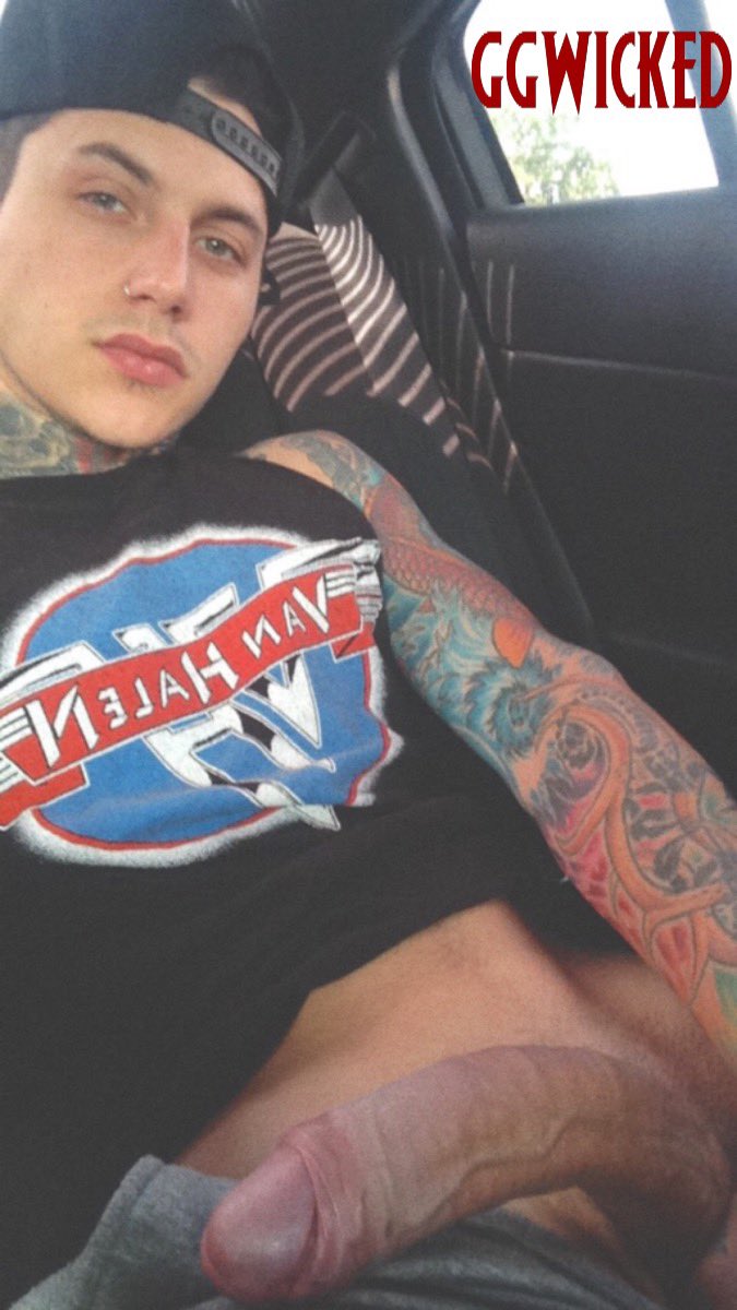 MisterWickedX's tweet photo. Would you suck me off in the Uber? 😈 https://t.co/T8LKjAMNns