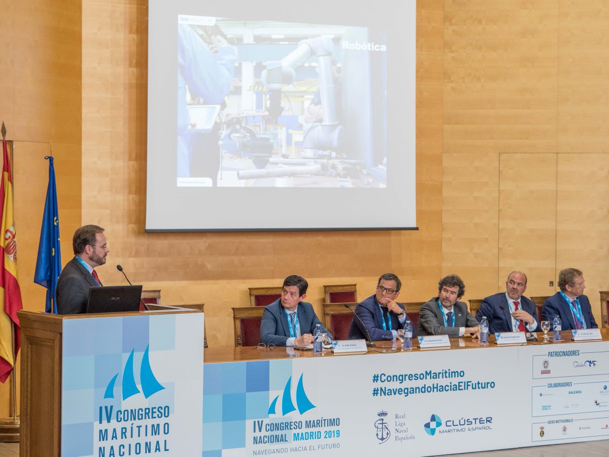 congresomaritim's tweet photo. I+D+I en el sector marítimo español
✅ Transformación digital y astillero del futuro de Donato Martínez de @NavantiaOficial 
#NavegandoHaciaelFuturo #CongresoMarítimo https://t.co/XmjsRqK3Qq