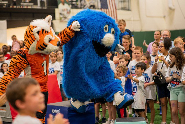 Xavier Cheer-Mascots (@xucheer_mascots) on Twitter photo The Blue Blob loved hanging out with <a href="/mvkcincinnati/">MVKCincinnati</a> last Friday at their Ninja Warrior Event! 🏅 #LetsGoX The Blue Blob loved hanging out with <a href="/mvkcincinnati/">MVKCincinnati</a> last Friday at their Ninja Warrior Event! 🏅 #LetsGoX