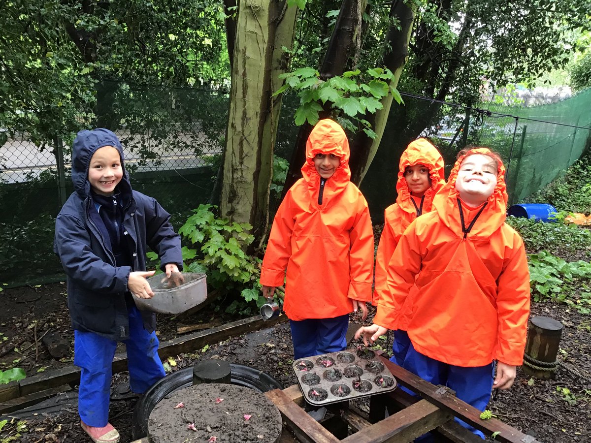 NGHSJuniors's tweet photo. Drizzle hasn’t stopped play for year 3 @NGHSoutdoors today. Inventing mud cafes for each other to visit. #mudcafe #creativity #imagination #outdoorfun #allweathercurriculum https://t.co/ft0l2iBrUo