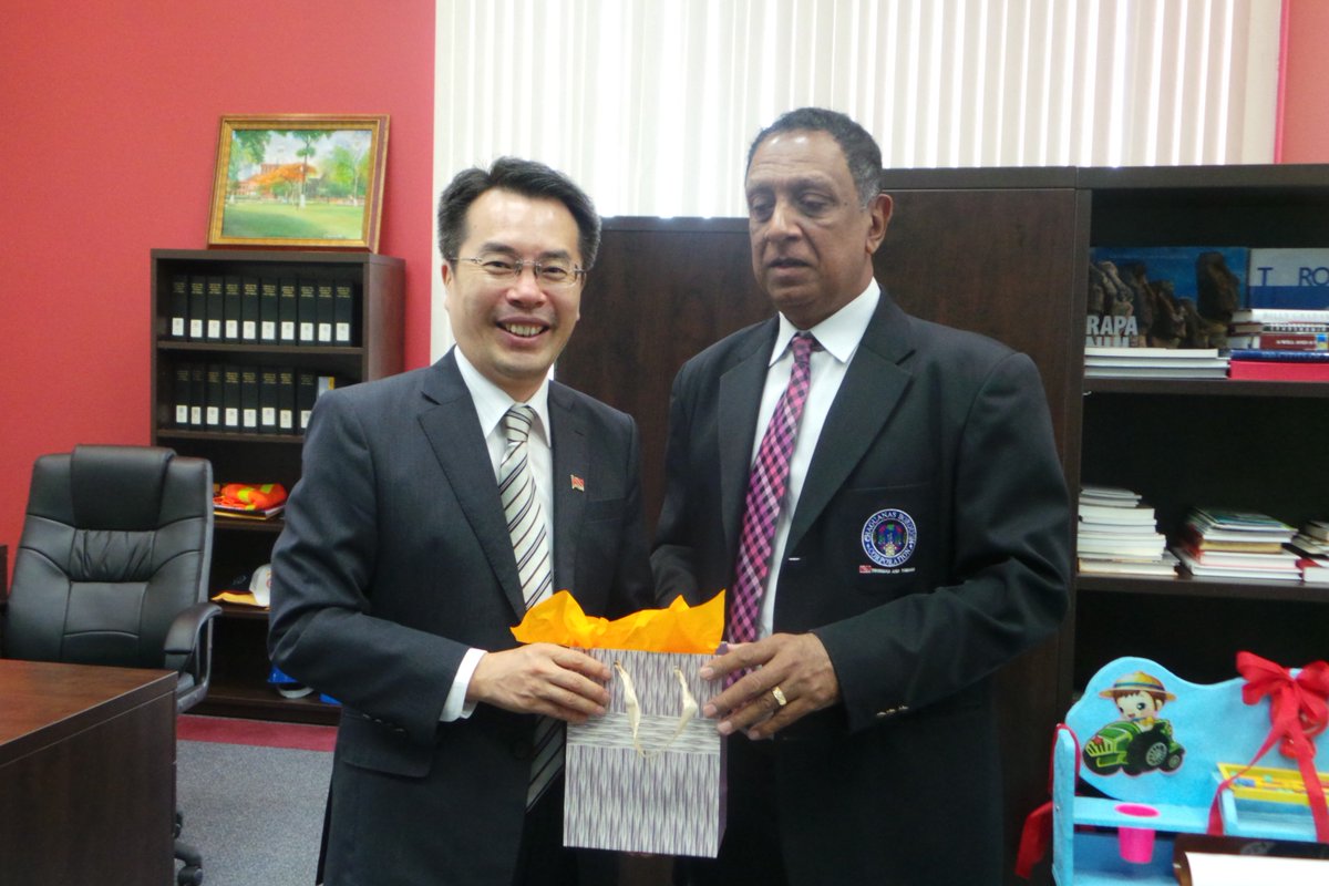 OfChaguanas's tweet photo. His Excellency Ambassador Sung Moon-up of the South Korean embassy paid a visit to the Chaguanas Borough Corporation yesterday to meet with H.W. Mayor Gopaul Boodhan.

During his visit, H.E. met with some of the members of the Chaguanas Inter Agency Team. https://t.co/e1PBLSRiKL