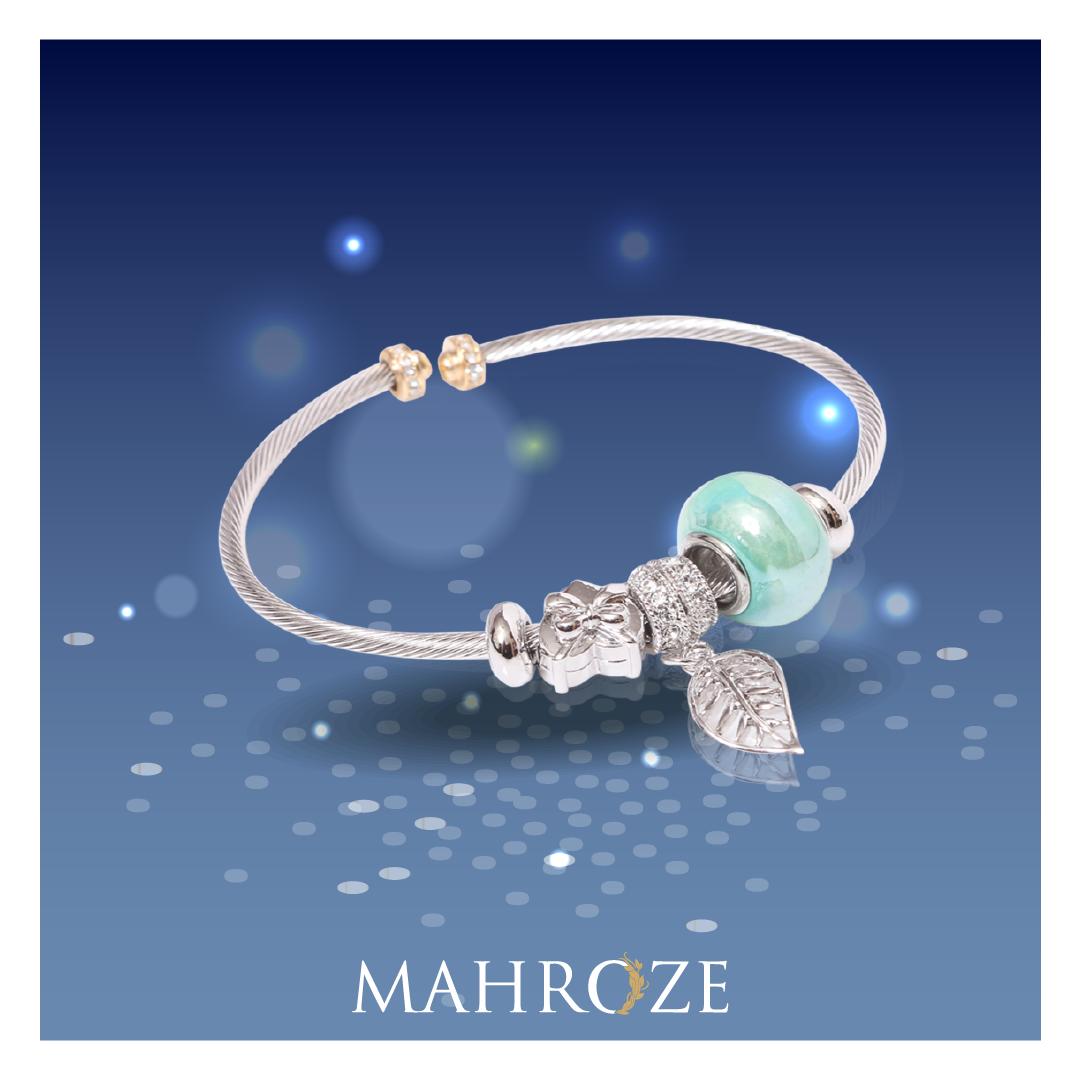 MahrozeOfficial's tweet photo. Celebrate occasion that lies ahead.

Shop Jewellery at https://t.co/u39fNmHdRj 
Worldwide Shipping!
#Mahroze #GlamourNeverEnds 

#Fashion #Eid #EidSale #Ramadan https://t.co/L81oEbcwqv