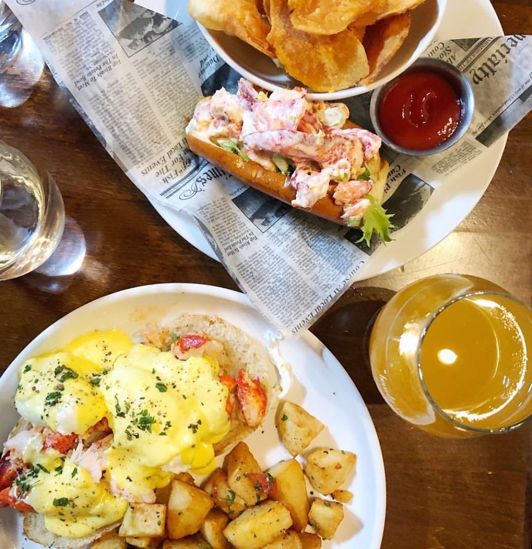 Looking for a charming spot for brunch where every single thing on the menu is perfect?
Get yourself to <a href="/littletaphouse/">Little Tap House</a>!
#wheninmaine #mainetraveltips #portland #maine #portlandmaine #lovemaine #exploremaine #mainetravel #whattodoinmaine
photo: <a href="/epctraveler/">The Epicurean Traveler</a> via <a href="/visitmaine/">Maine Tourism Office</a>