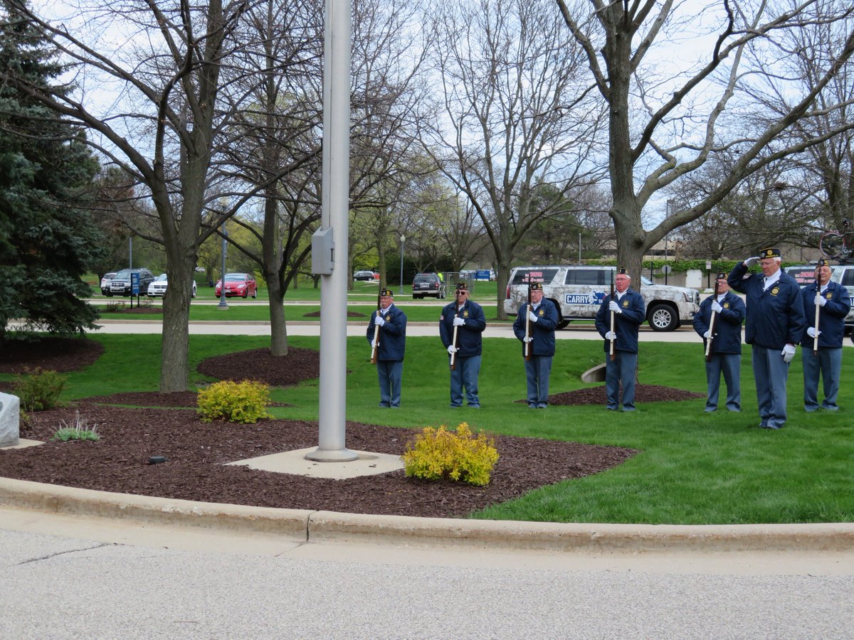 National Cemeteries tweet media
