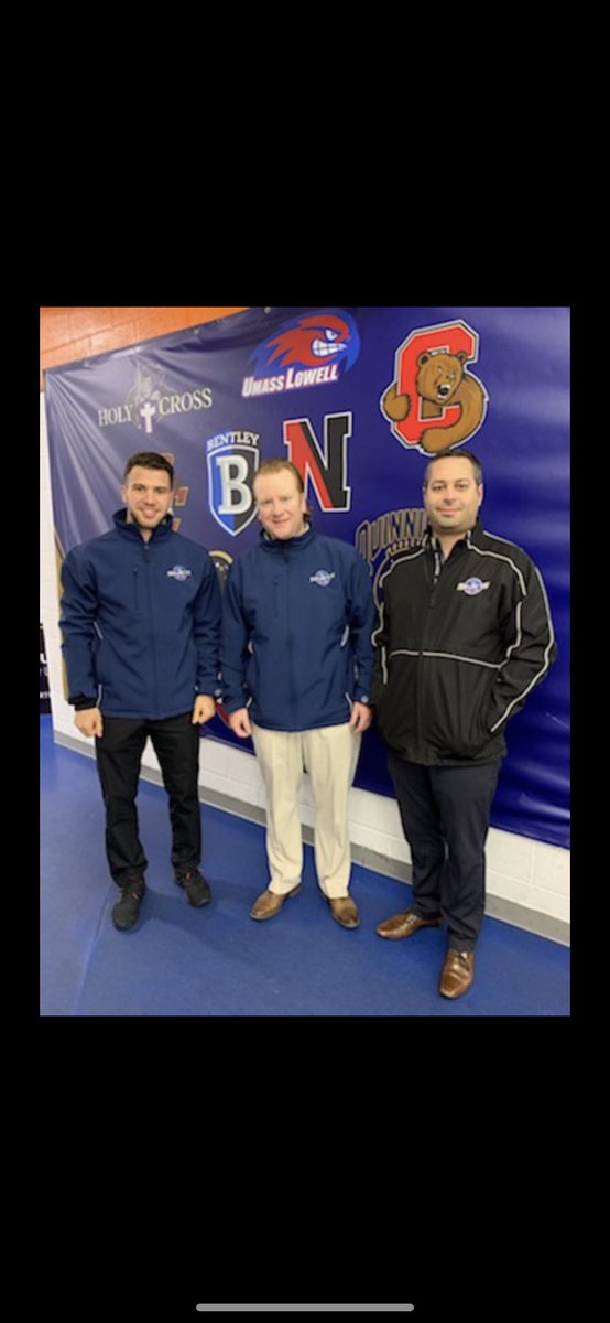 bushy1585's tweet photo. Had a great experience coaching the 04 Midwest Selects with these two guys at the WSI in Philadelphia! @TonyDee07 and @peterbaptista #MidwestSelects #WSIPhilly19 #NewYorkRangers https://t.co/vBsH8B9I3y