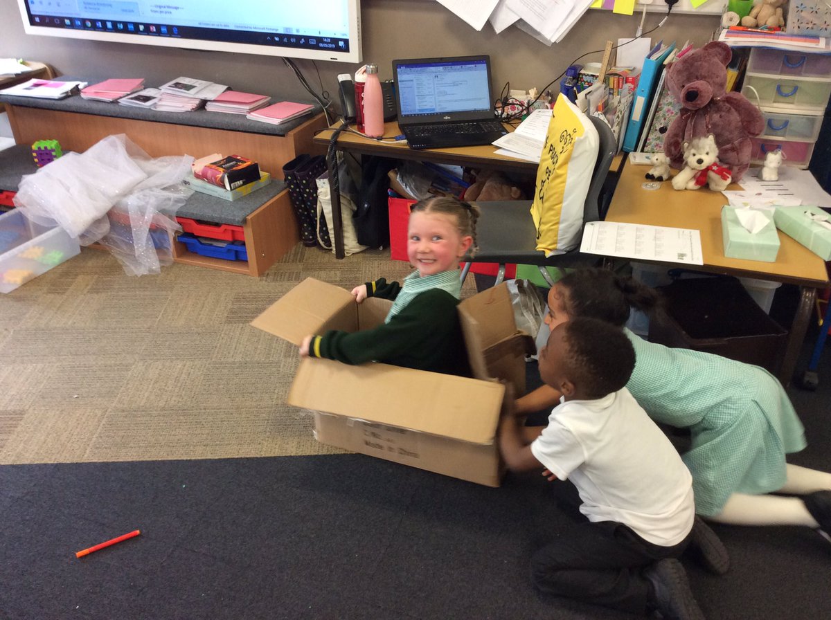 MrsStevensonEPS's tweet photo. A box can bring so much joy! #childinitiated #eyfs #car #friendship #fun #itsnotjustabox #imagination https://t.co/jTeCJaZeJf