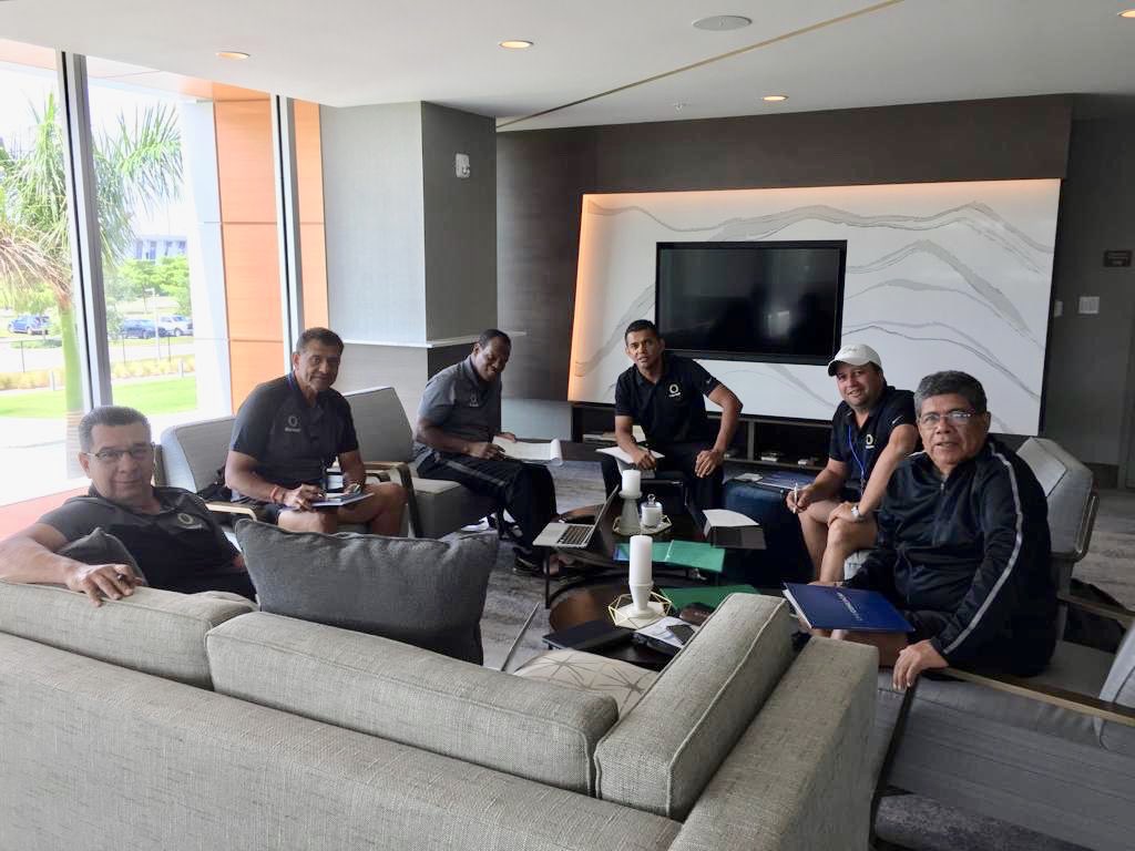 Luciaguevara20's tweet photo. #TeamConcacaf #Analistas #EstudioTรฉcnico #CU17 ๐ค๐๐โฝ๏ธ https://t.co/njusTJpnWz