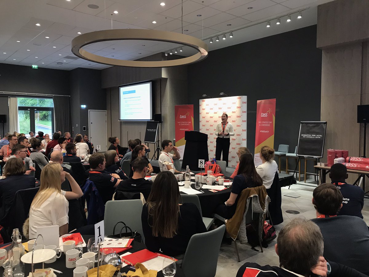 TalentedAthlete's tweet image. .@LucindaHowland presents preliminary findings from @SportsLab_CCCU’s research into the TASS Dual Career Accreditation Scheme and its benefits to institutions and NGBs ✅ #TASSConf19