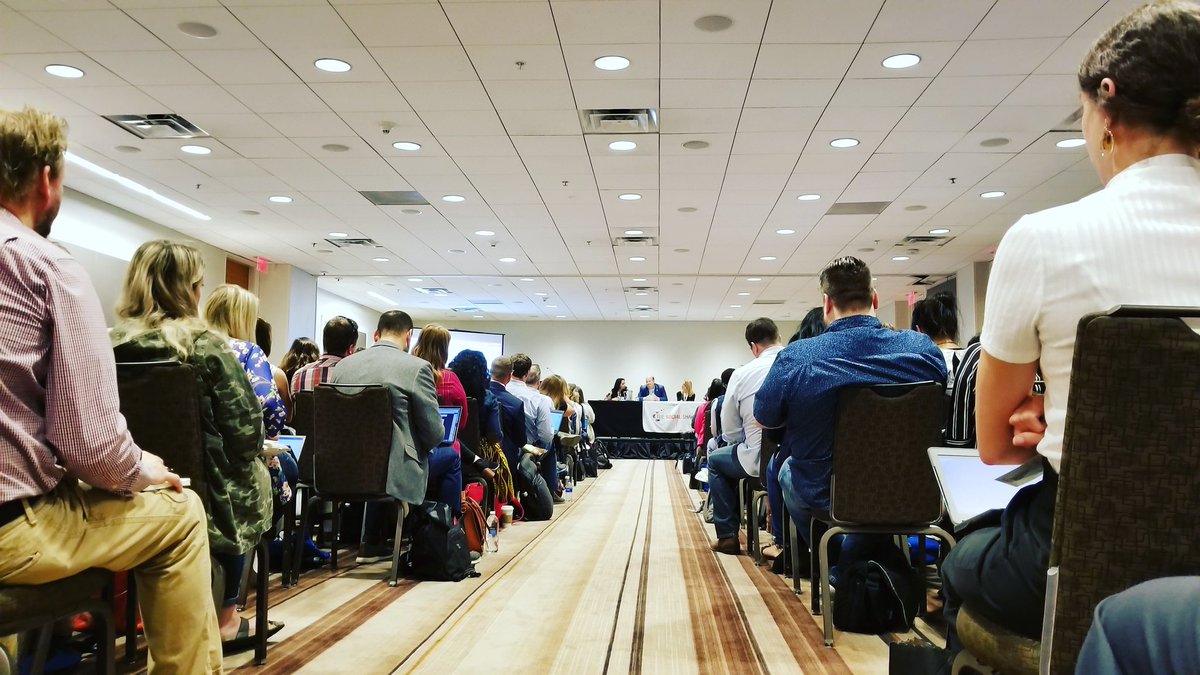 Gathering visual storytelling tips from illustrious social media experts at a floor-seating-only session at The Social Shake-Up #SSU2019. Can't say enough great things about this AMAZING conference. #AlwaysLearning