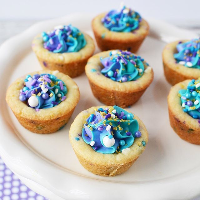 jensoltys's tweet photo. Mermaid cookie cups are up on the blog. The next time you need something for the dessert table, consider these magical treats!
#mermaid #mermaidparty #cookie #cookies #cookiecups #buzzfeast #wprm #mermaidvibes #desserts #undertheseaparty #magicaltreats https://t.co/PvFDIxqglk https://t.co/oFMkBIMl9k