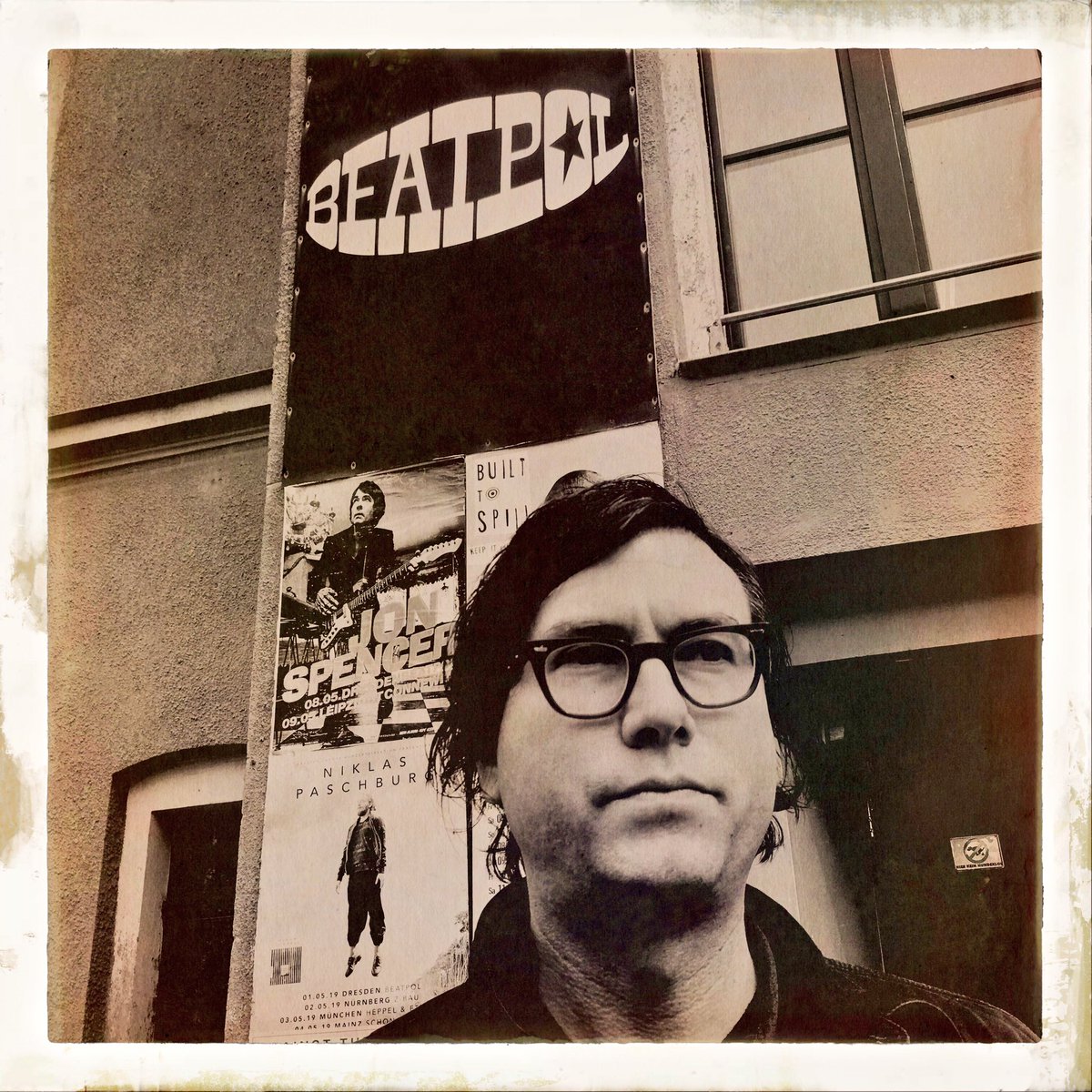 JonSpencerHITs's tweet photo. Dresden! @Beatpol
@TheGlucksBand 21:00
#HITmakers 22:00
#SpencerSingsTheHits #MayEUtour @InTheRedRecords @kbschoneberg https://t.co/ovuGkgxkVB