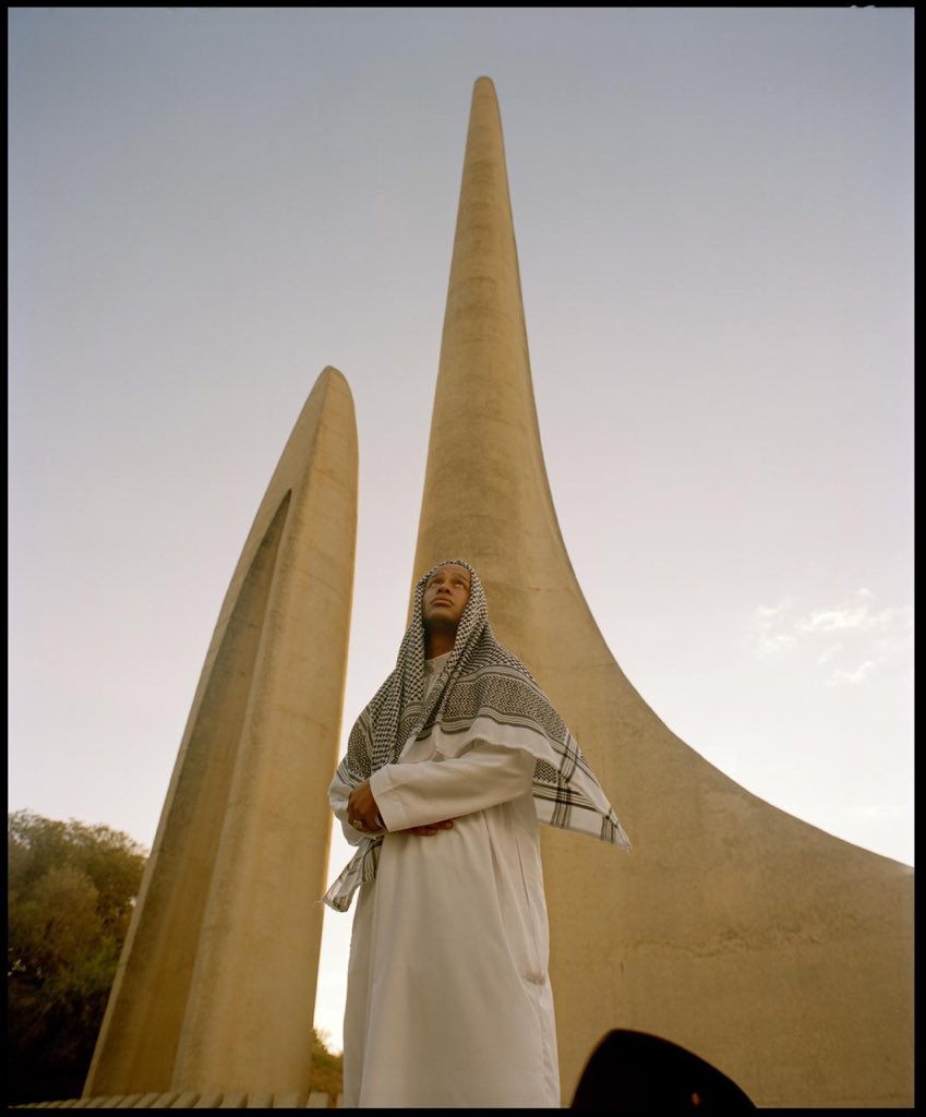 KaapstadBaby's tweet photo. "To call myself a king , just really sounds wrong " - Youngstacpt  (2019)  Vote For Y?GEN 🇿🇦🇿🇦 @YoungstaCpt
#VoiceofTheCape
#3T
 #SAelections2019 #SADecides2019
#VoteYGen
#AfterVotingIExpect 
#votingday 
#VotedForFreedom https://t.co/lgbKVGc4hm