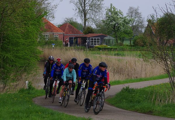 WWierdentocht's tweet photo. 🚴‍♂️✅Het lijkt droog te blijven ✅☀️8 uur zon. 
✅Wind uit het noorden.
✅Wel wat frisjes
Maar prima fietsweer om de wierden en het weidse landschap te verkennen @KendersBouw @HetHogeland @NTFU #WWT19 
Schrijf je vast in🎫 https://t.co/dGcQoj7L8O
Tot zaterdag! https://t.co/TJfZobZwQ1