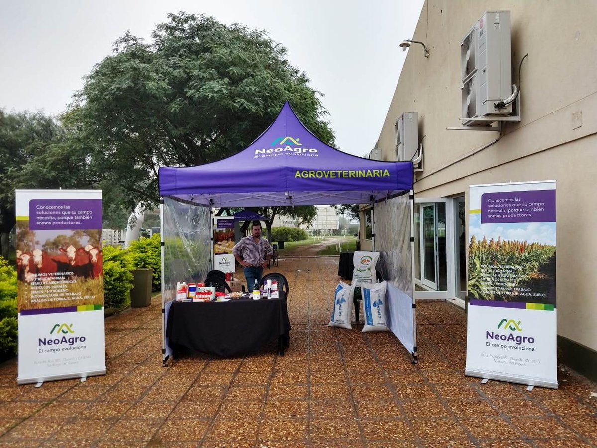 OPemanSemillas's tweet photo. Hoy dijimos presente a la #1ºJornadasAgroganaderas en la Sociedad Rural Del Noreste Santiagueño!! 😁🌱👏
👉 Gracias a nuestro distribuidor #NeoAgro por invitarnos!
👍 Gracias a todos los que participaron de nuestra charla técnica brindada por uno de nuestros asesores!! https://t.co/YI3GdgPRKA