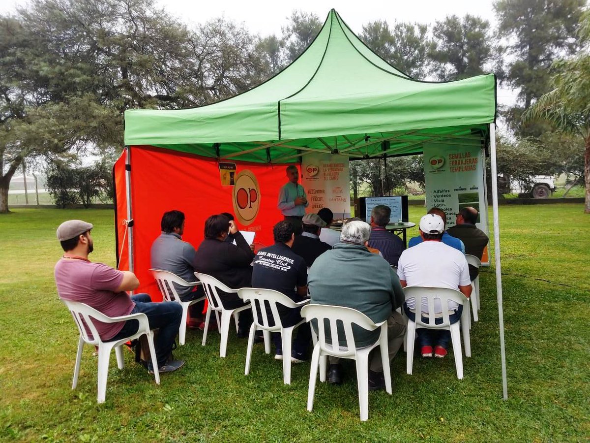 OPemanSemillas's tweet photo. Hoy dijimos presente a la #1ºJornadasAgroganaderas en la Sociedad Rural Del Noreste Santiagueño!! 😁🌱👏
👉 Gracias a nuestro distribuidor #NeoAgro por invitarnos!
👍 Gracias a todos los que participaron de nuestra charla técnica brindada por uno de nuestros asesores!! https://t.co/YI3GdgPRKA