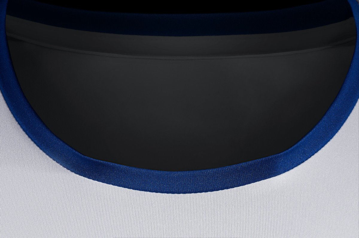 TranmereRovers's tweet image. 🧐 A quick glimpse of the collar won't do anyone any harm...

It's starting to take shape. If we can get 400 retweets by 10am tomorrow we'll show the next part of the shirt! 🤝

#TRFC #SWA