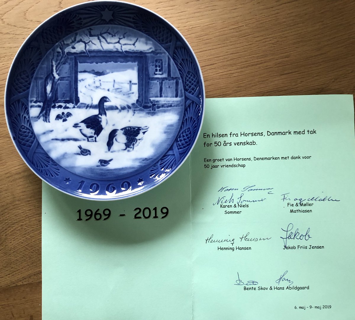 AsjeDijk's tweet photo. 50jaar geleden ontstond het contact tussen Jong Gelre Kootwijkerbroek en jonge boeren in Horsens Denemarken en dir relatie is er nog steeds. Vriendschap kent geen grenzen https://t.co/Uge4vwnYAZ