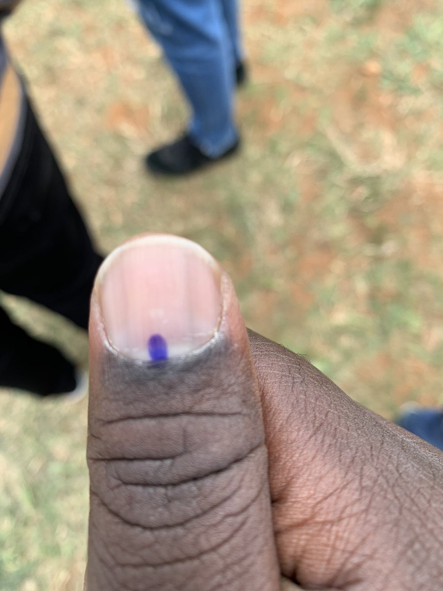 AndisaZwashu's tweet photo. Me and my family we did the right things for the future of our son and all Africans @EFFSouthAfrica #2019Elections #EFFDay https://t.co/KYLYAGWEIy